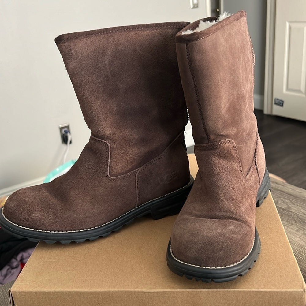 UGG Langley water resistant boots women’s size 7